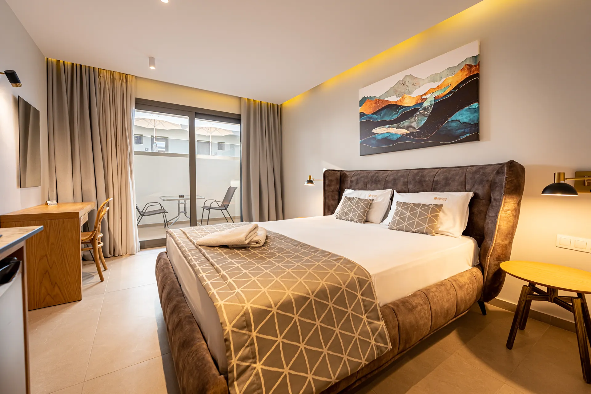 Tiara Holidays - Elegant Maltepe - Double Room with Balcony